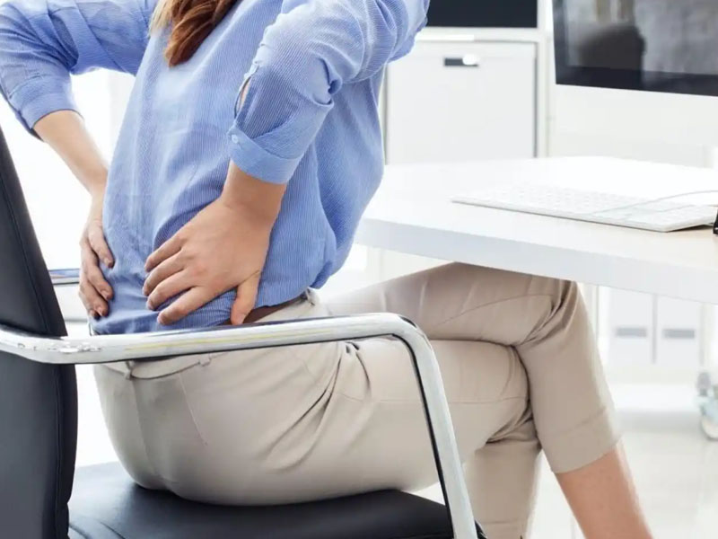 Fisioterapia para trabajadores de oficina y educación postural
